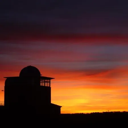 Luna De Nyaraló